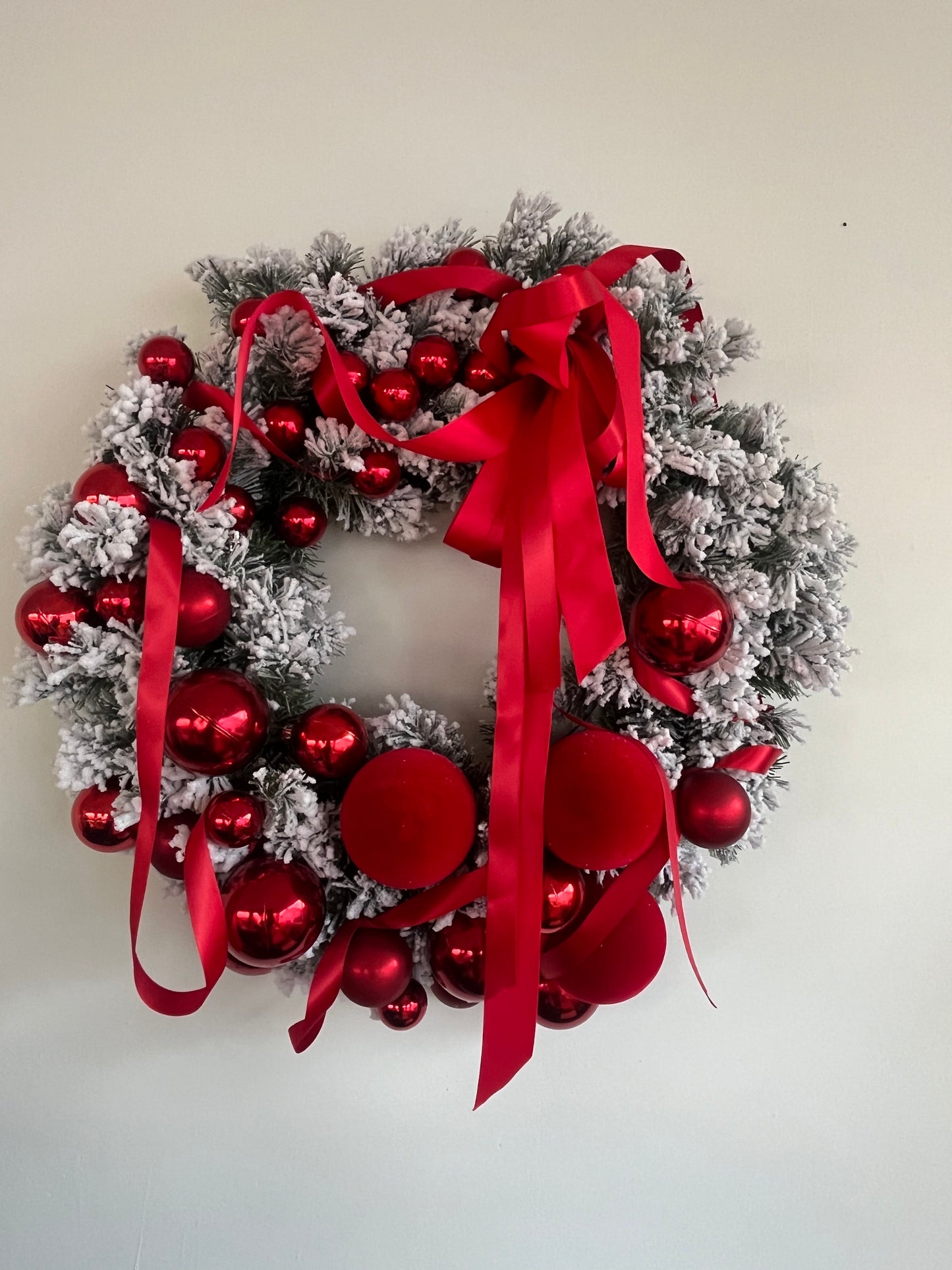 Corona Nevada en rojos