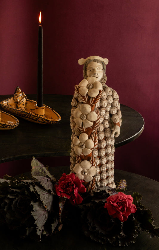 El santo de las mil miradas